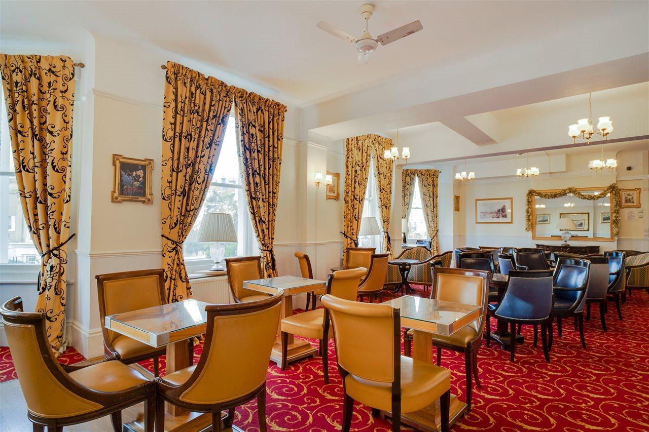 Oyo The Palm Court Hotel Eastbourne Eksteriør bilde