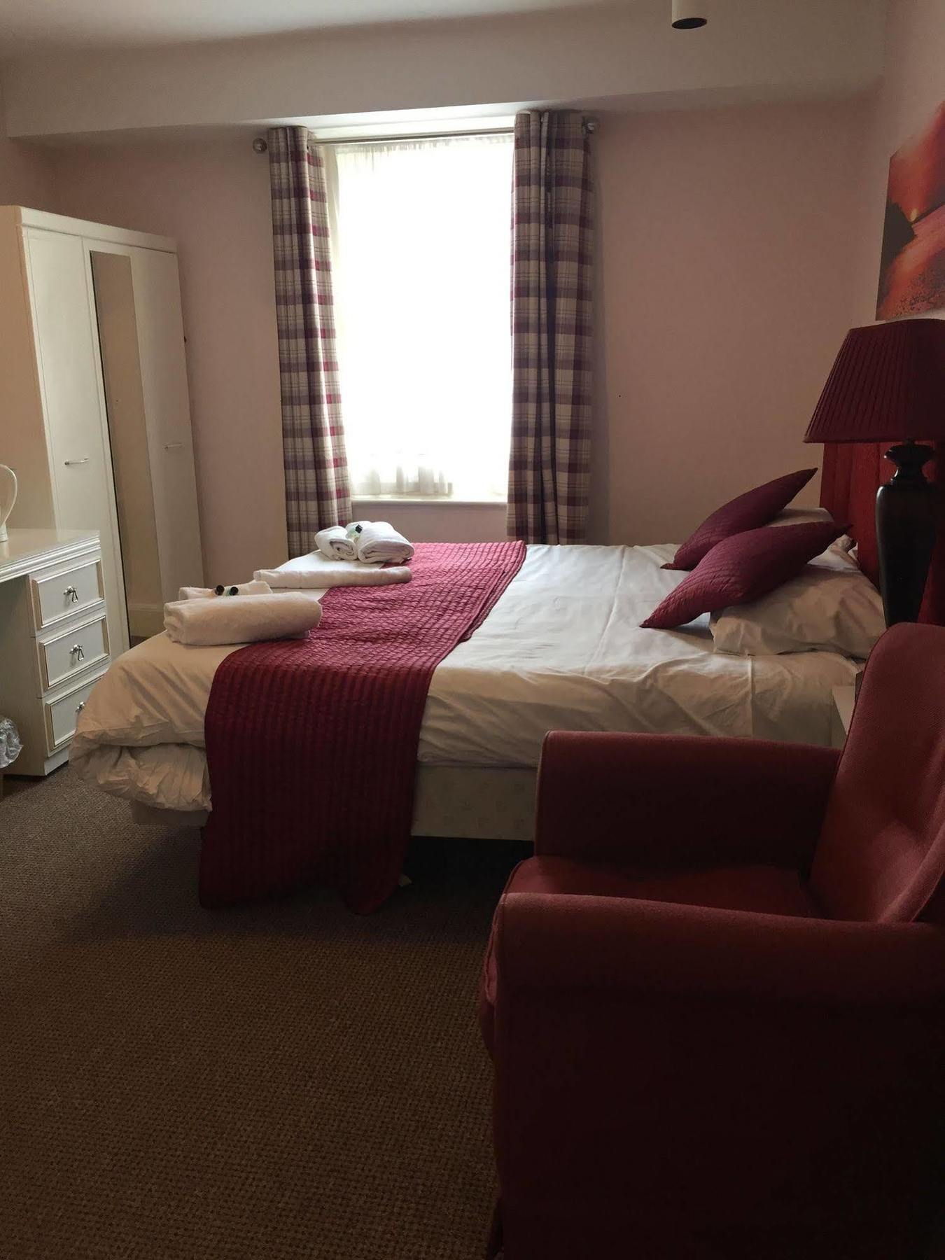Oyo The Palm Court Hotel Eastbourne Eksteriør bilde