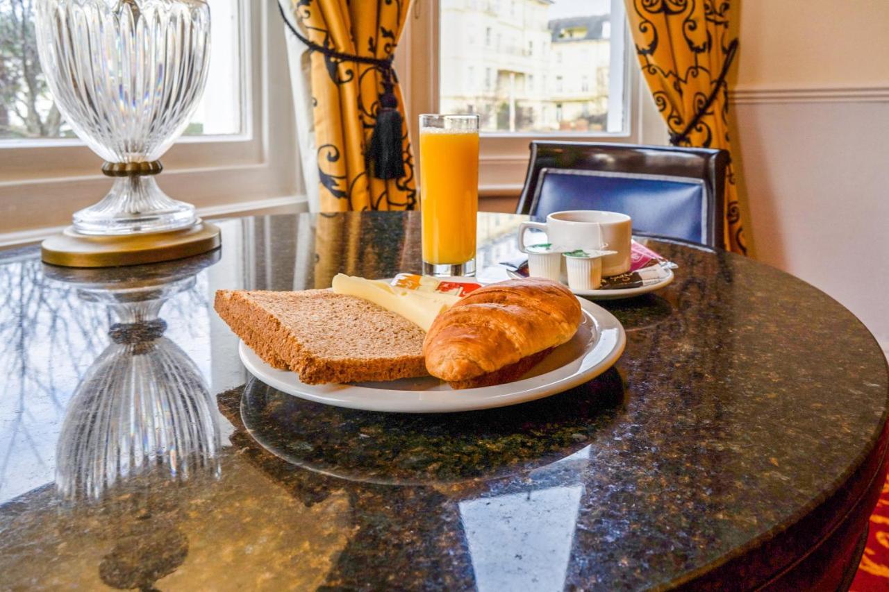 Oyo The Palm Court Hotel Eastbourne Eksteriør bilde